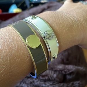 Henri bendel bracelet